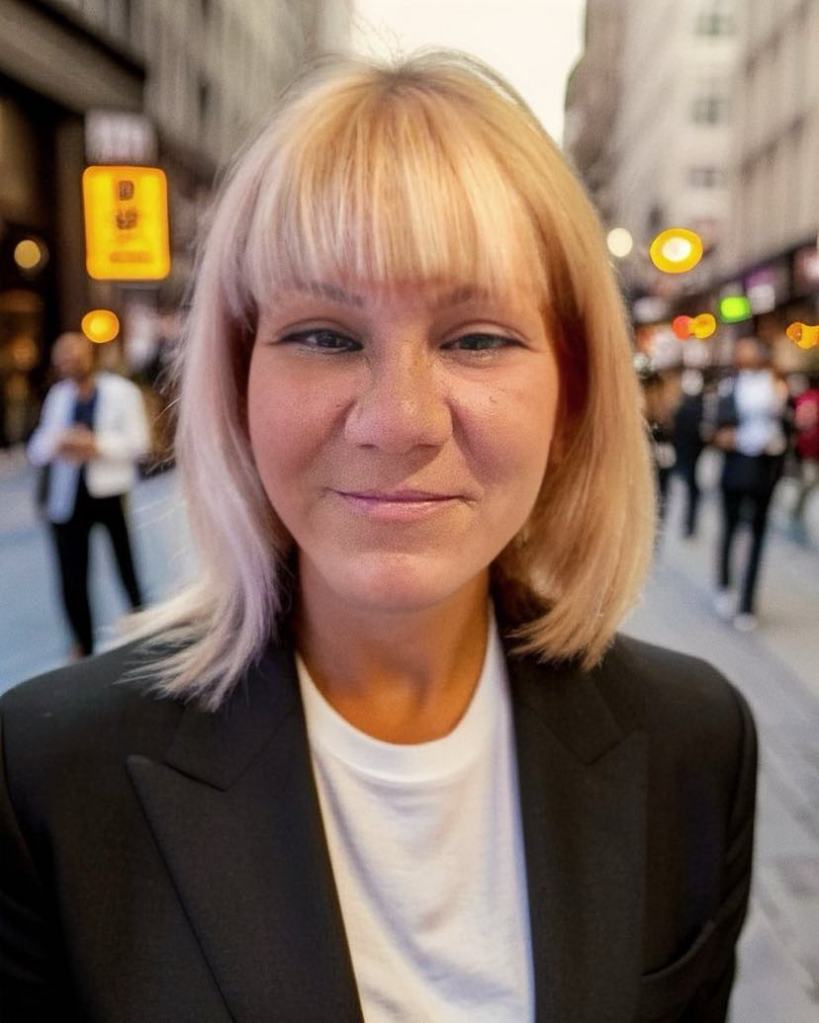 DEMI VASSOU Legal Consultant 2025